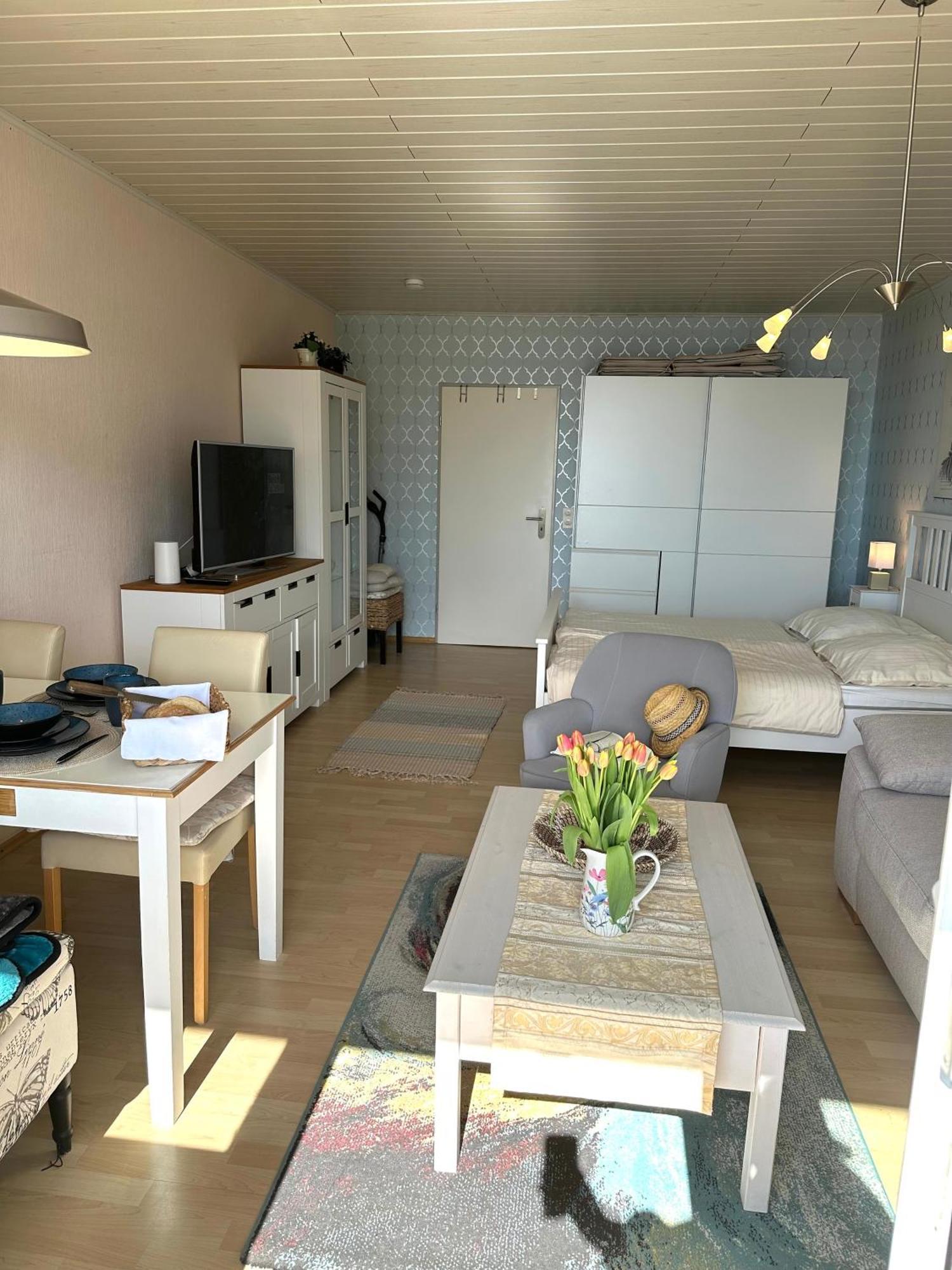 "Mit Ausblick"-Uneingeschraenkter Meerblick Burgtiefe auf Fehmarn Екстериор снимка